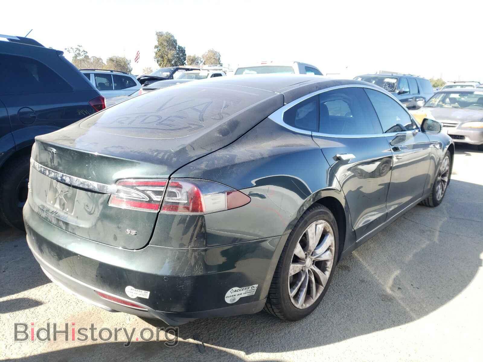 2014 TESLA MODEL S - VIN: 5YJSA1H1XEFP49888 - Photo 4