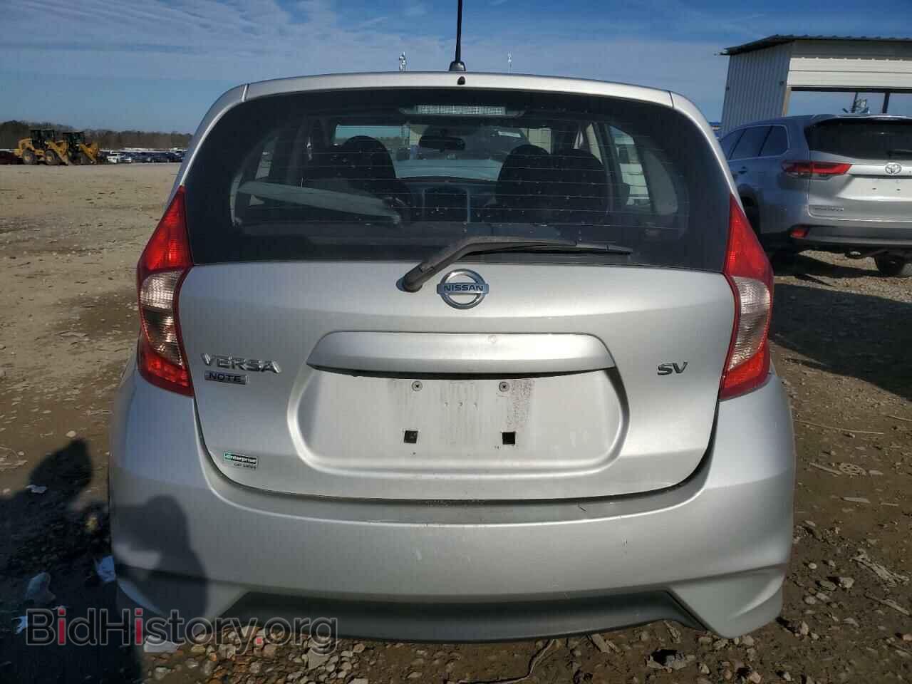 2019 NISSAN VERSA - VIN: 3N1CE2CP5KL355970 - Фото 6