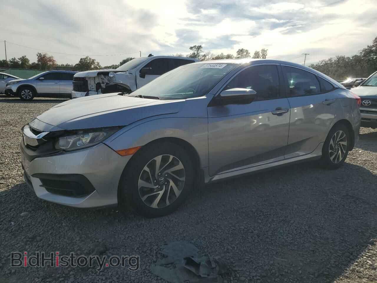 Photo 19XFC2F73HE046622 - HONDA CIVIC 2017