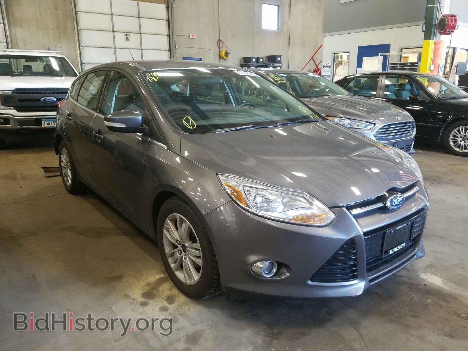 Photo 1FAHP3M2XCL316946 - FORD FOCUS 2012