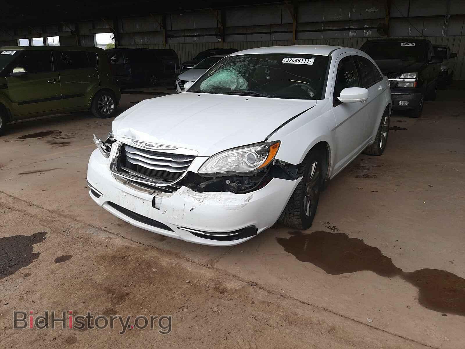 2013 CHRYSLER 200 - VIN: 1C3CCBAB7DN705343 - Фото 2