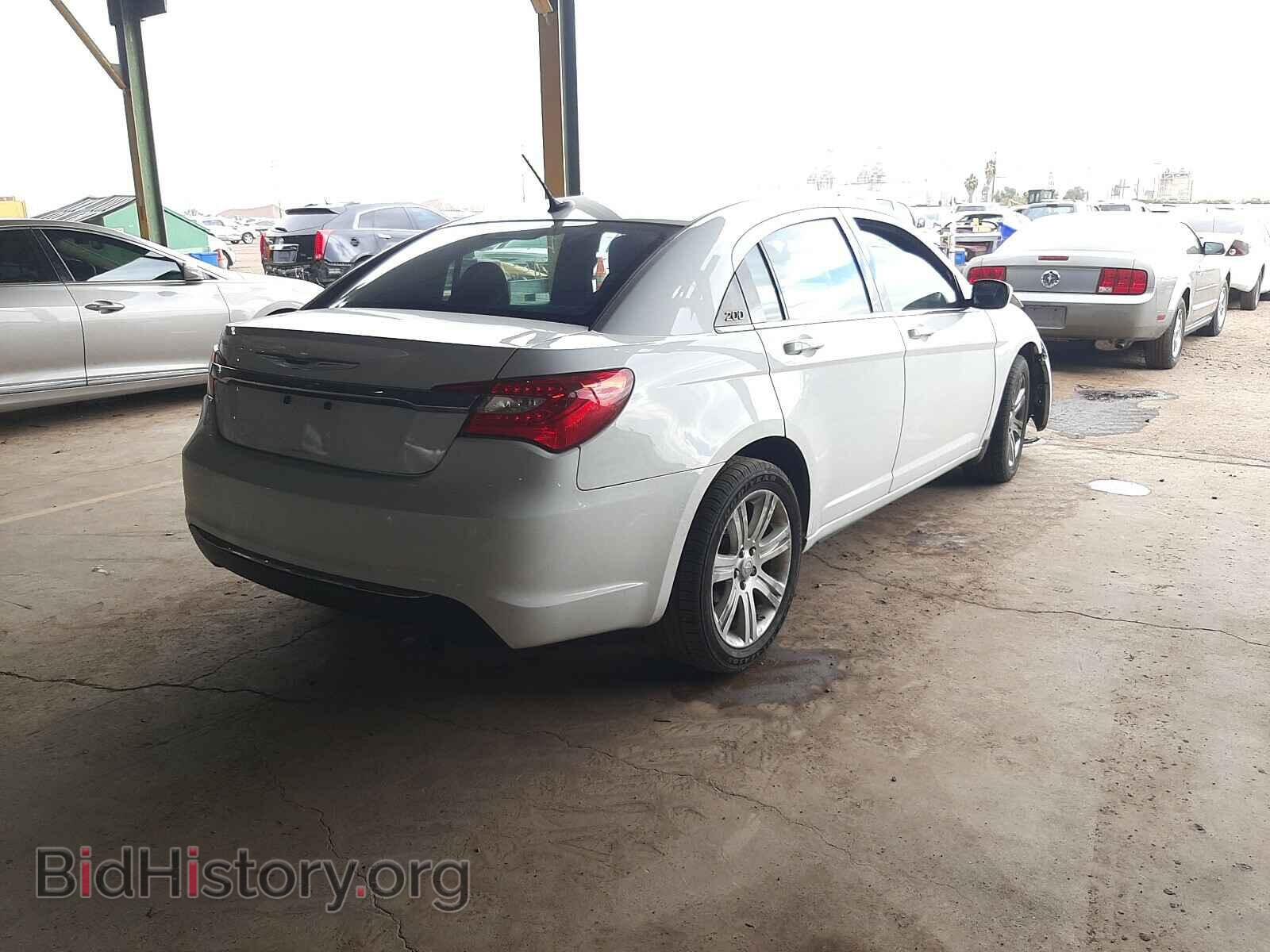 2013 CHRYSLER 200 - VIN: 1C3CCBAB7DN705343 - Фото 4