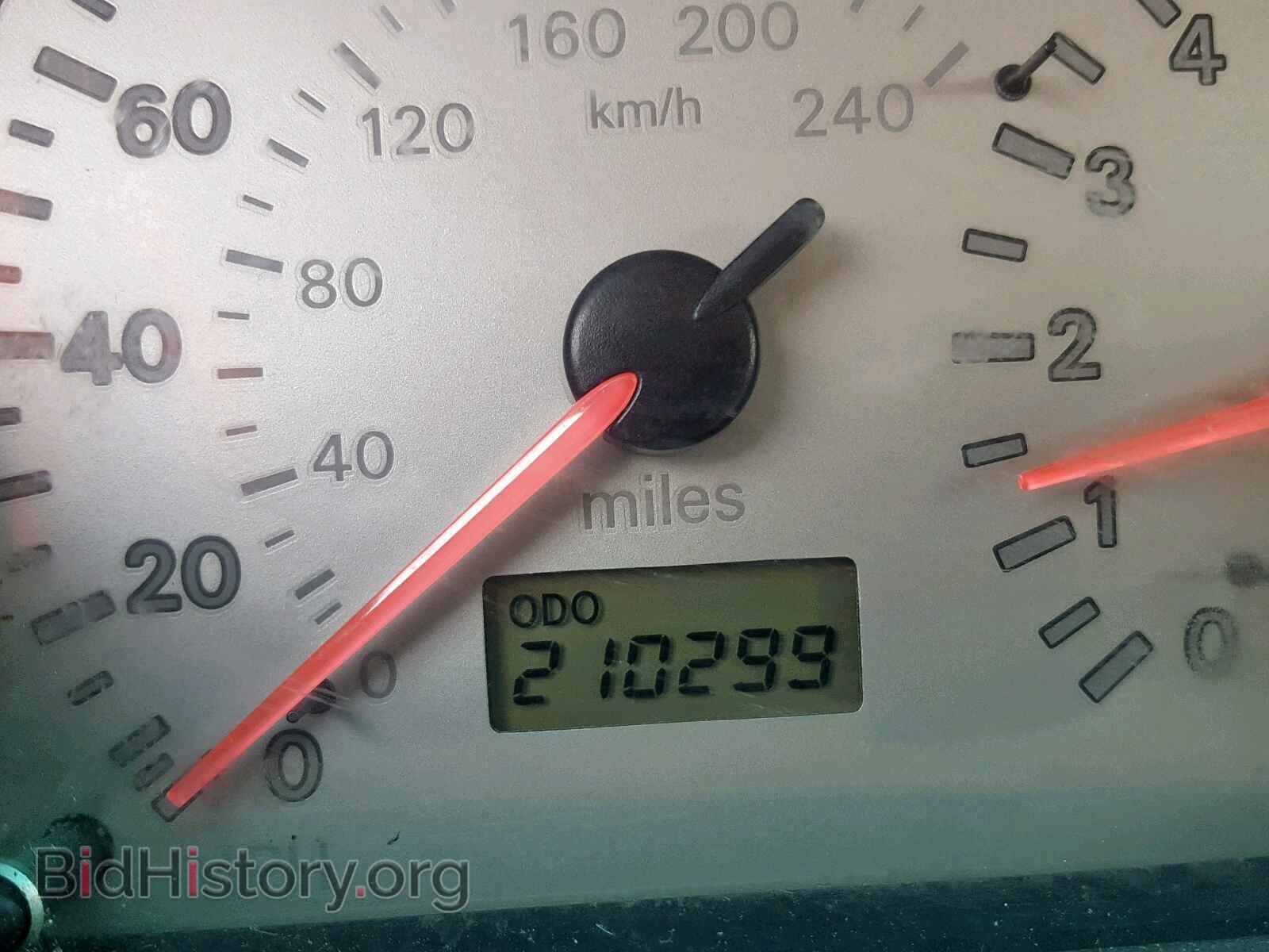 2000 MITSUBISHI ECLIPSE - VIN: 4A3AC84L0YE145548 - Photo 8