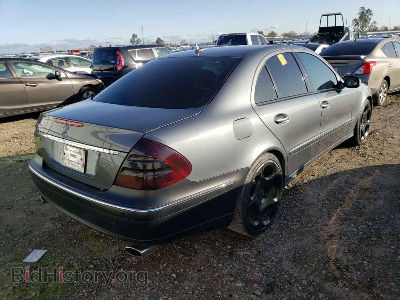 2007 MERCEDES-BENZ E-CLASS - VIN: WDBUF56X57B067904 - Фото 3