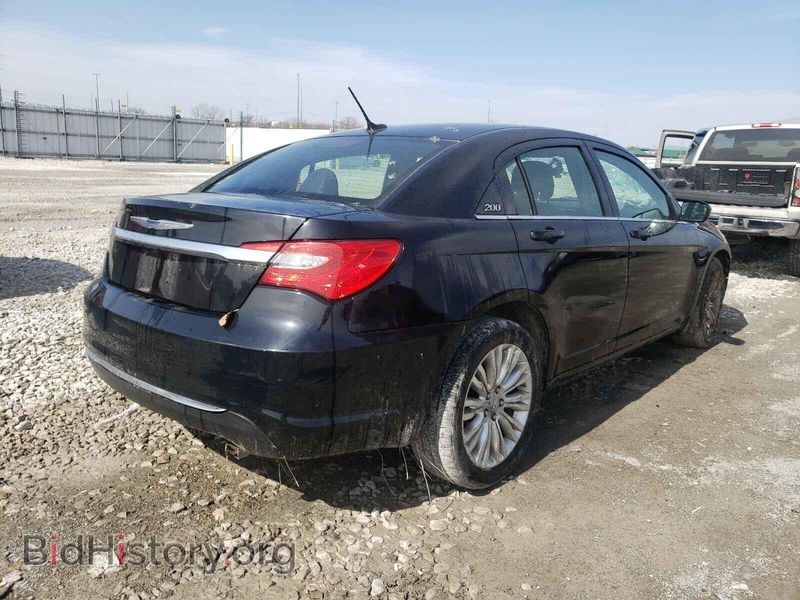 2013 CHRYSLER 200 - VIN: 1C3CCBAB4DN685570 - Фото 4