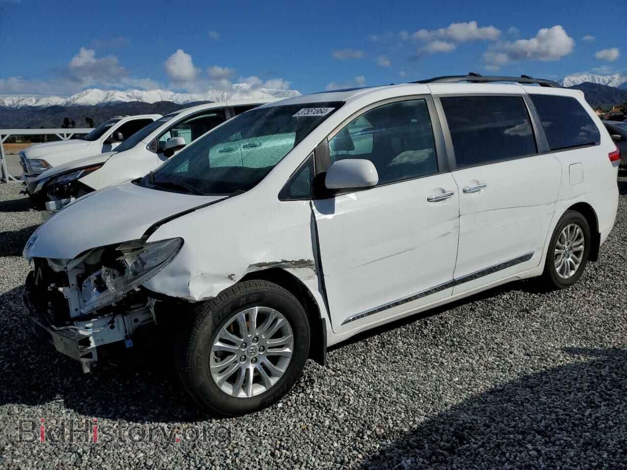 Photo 5TDYK3DC2CS215383 - TOYOTA All Models 2012
