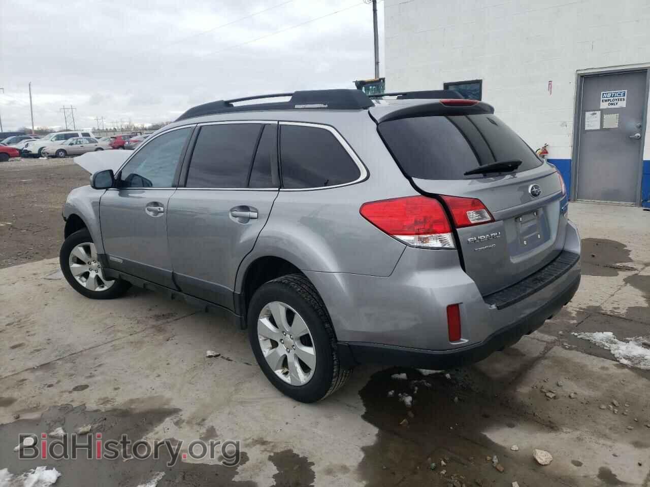 2011 SUBARU OUTBACK - VIN: 4S4BRCCC7B3404335 - Photo 2
