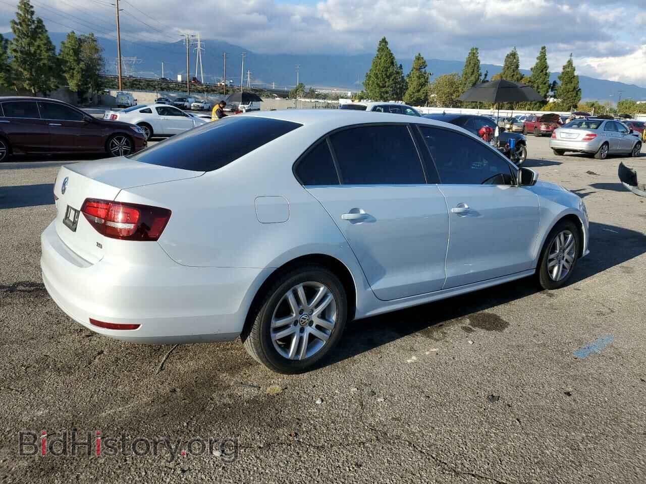 2017 VOLKSWAGEN JETTA - VIN: 3VW2B7AJ8HM369083 - Фото 3