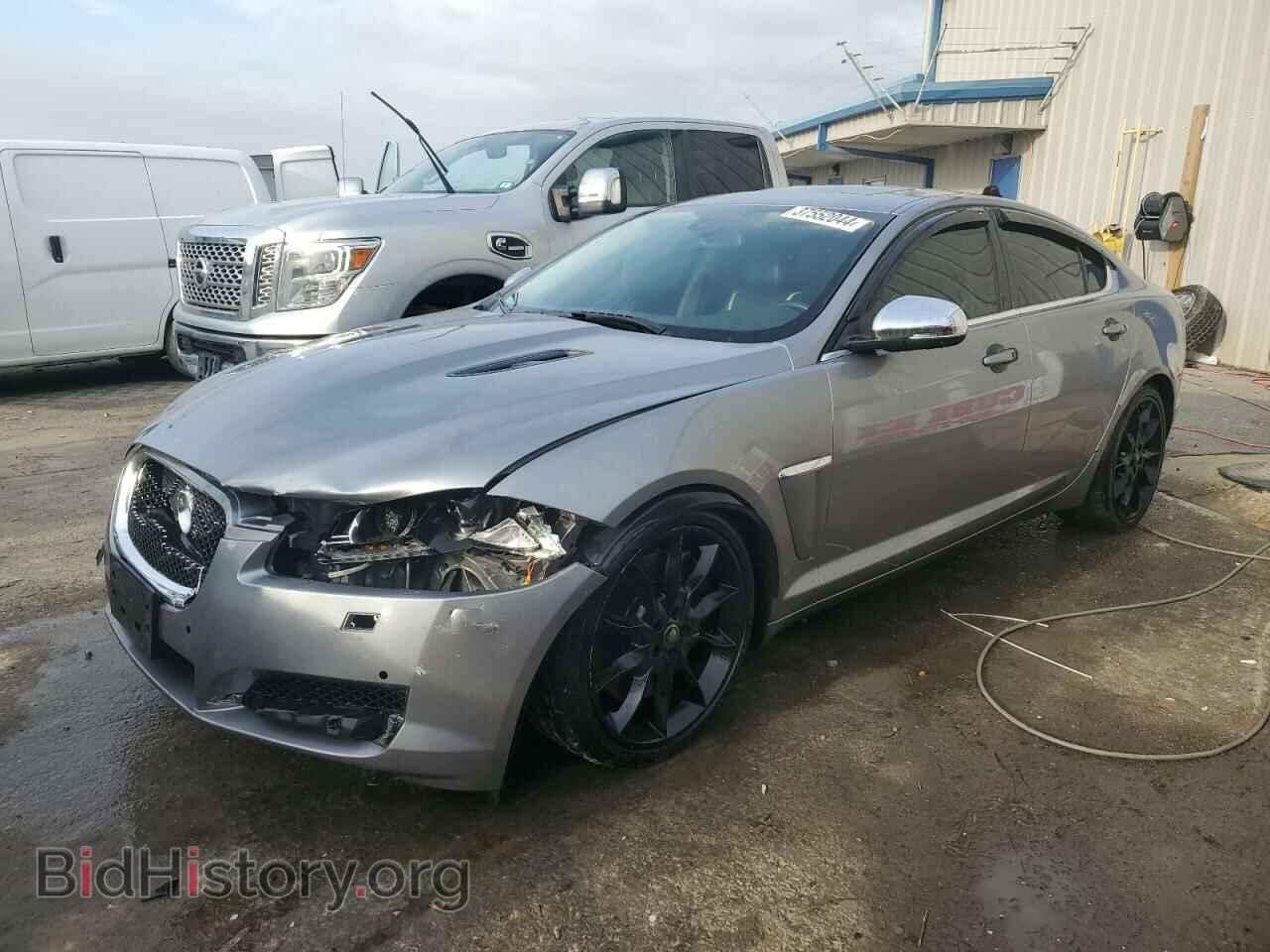 Фотография SAJWA0HE7CMS21312 - JAGUAR XF 2012