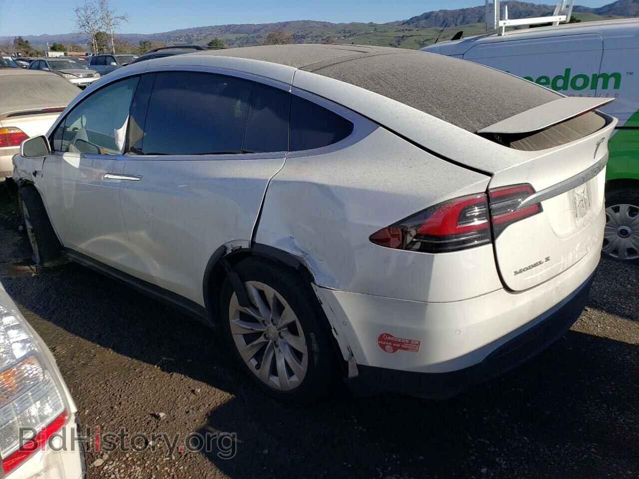 2018 TESLA MODEL X - VIN: 5YJXCAE2XJF111731 - Photo 2