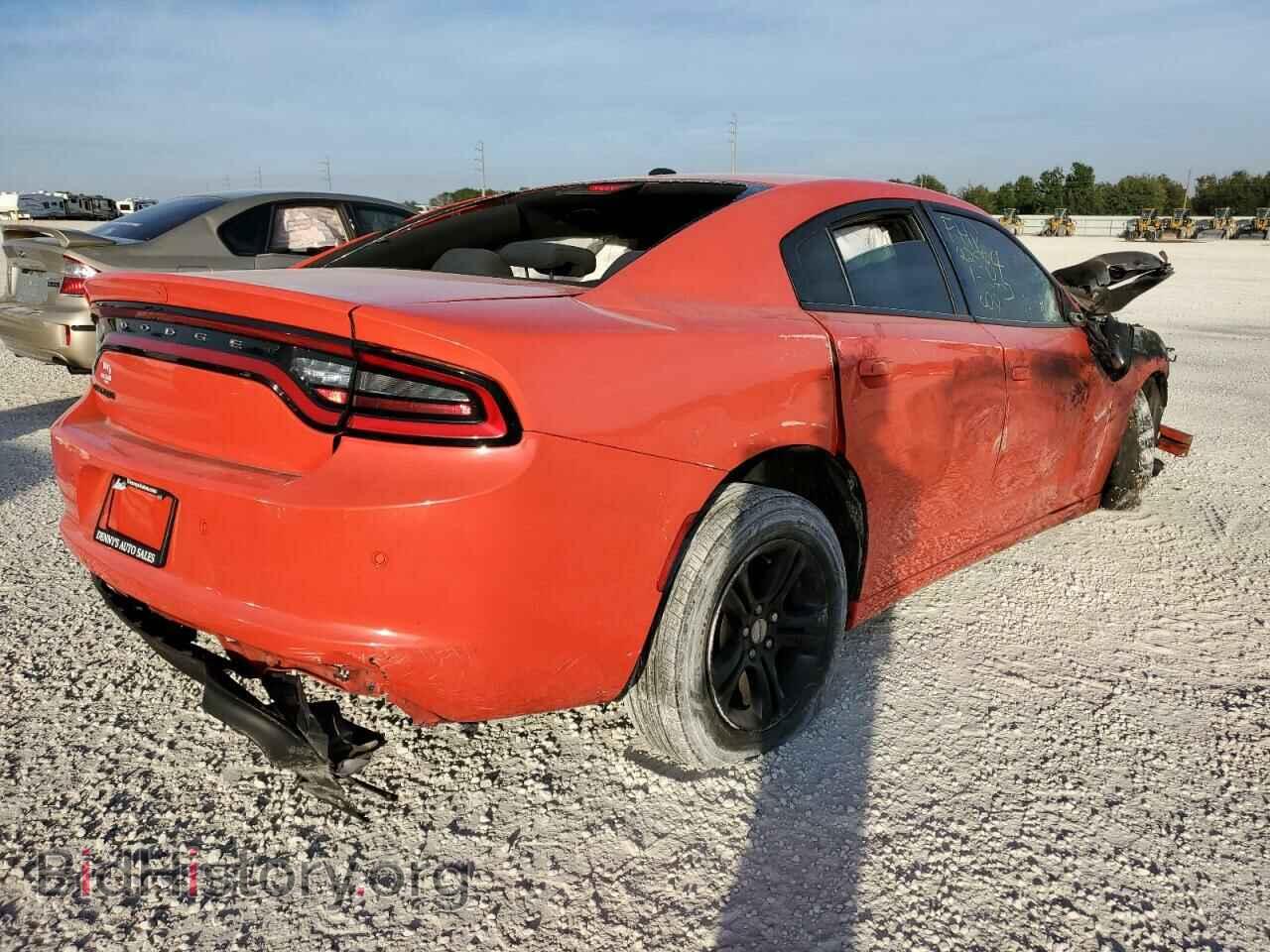 2019 DODGE CHARGER - VIN: 2C3CDXBG3KH643868 - Фото 3