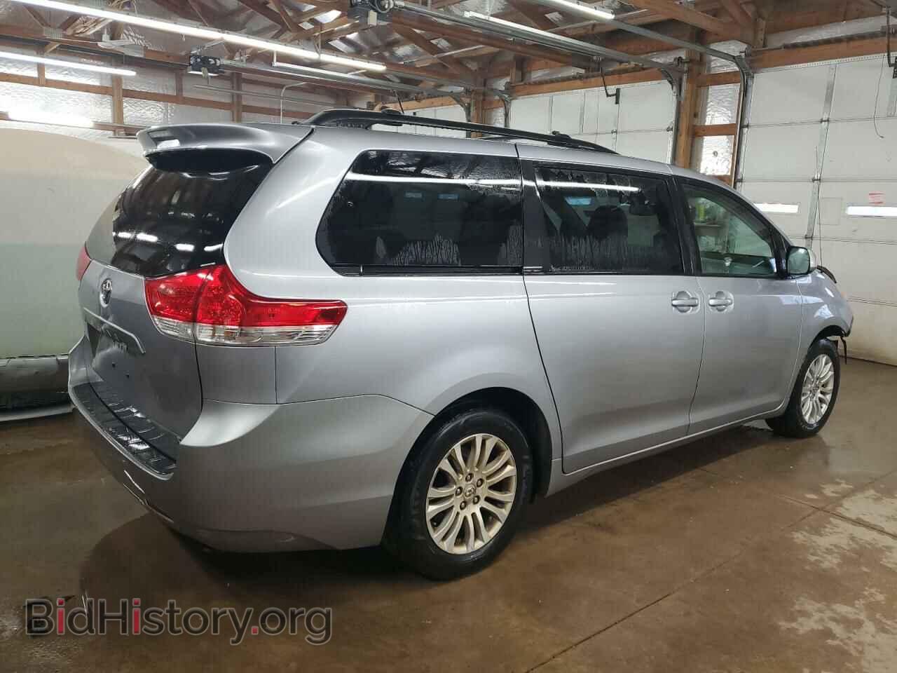2011 TOYOTA All Models - VIN: 5TDYK3DC5BS063341 - Фото 3