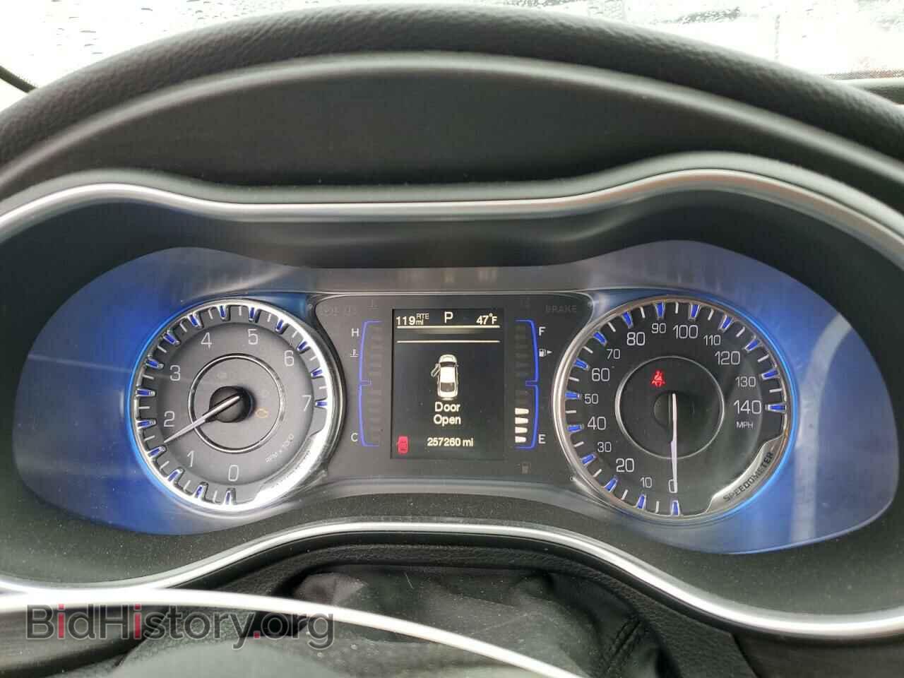 2015 CHRYSLER 200 - VIN: 1C3CCCAB7FN747357 - Фото 9