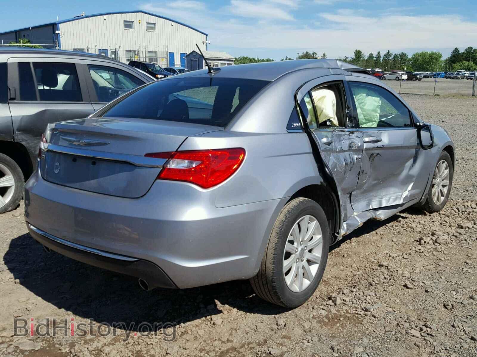 2013 CHRYSLER 200 - VIN: 1C3CCBBG0DN559930 - Фото 4