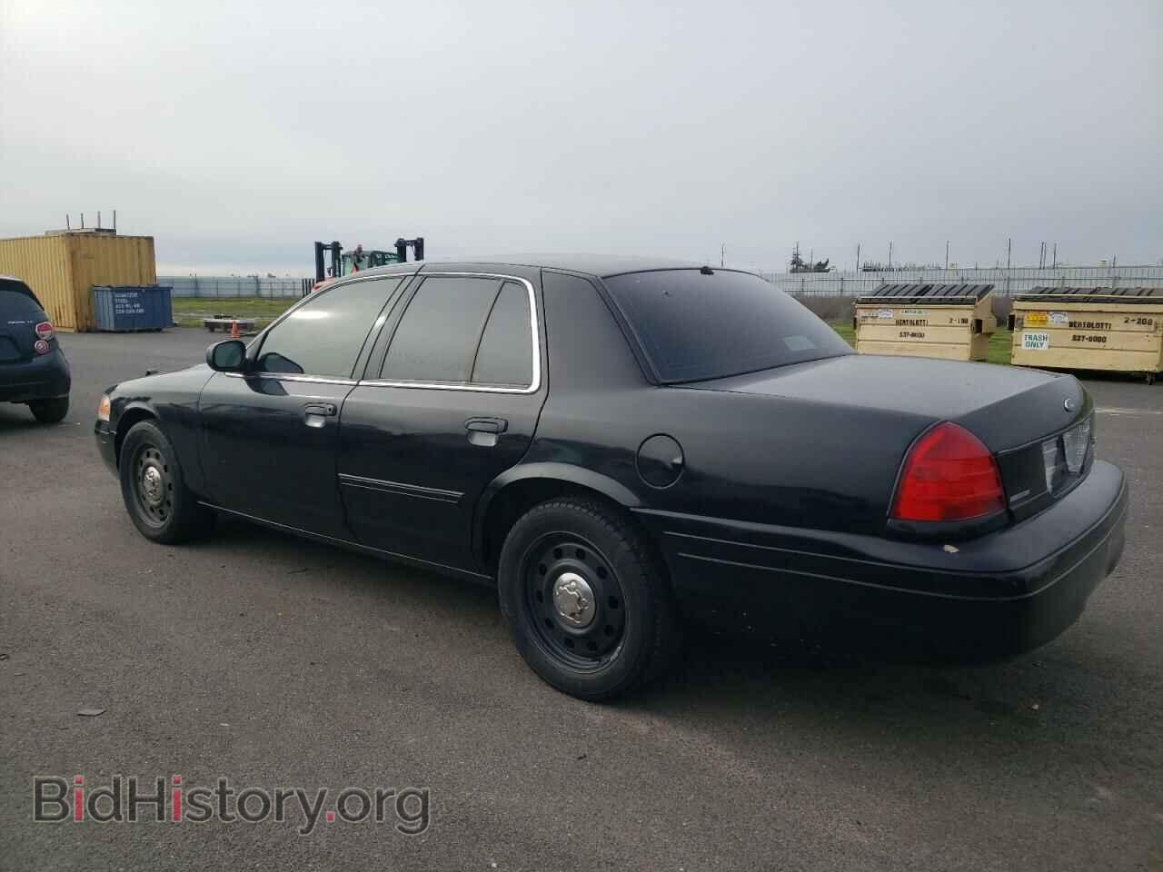 2011 FORD CROWN VIC - VIN: 2FABP7BV4BX180356 - Фото 2
