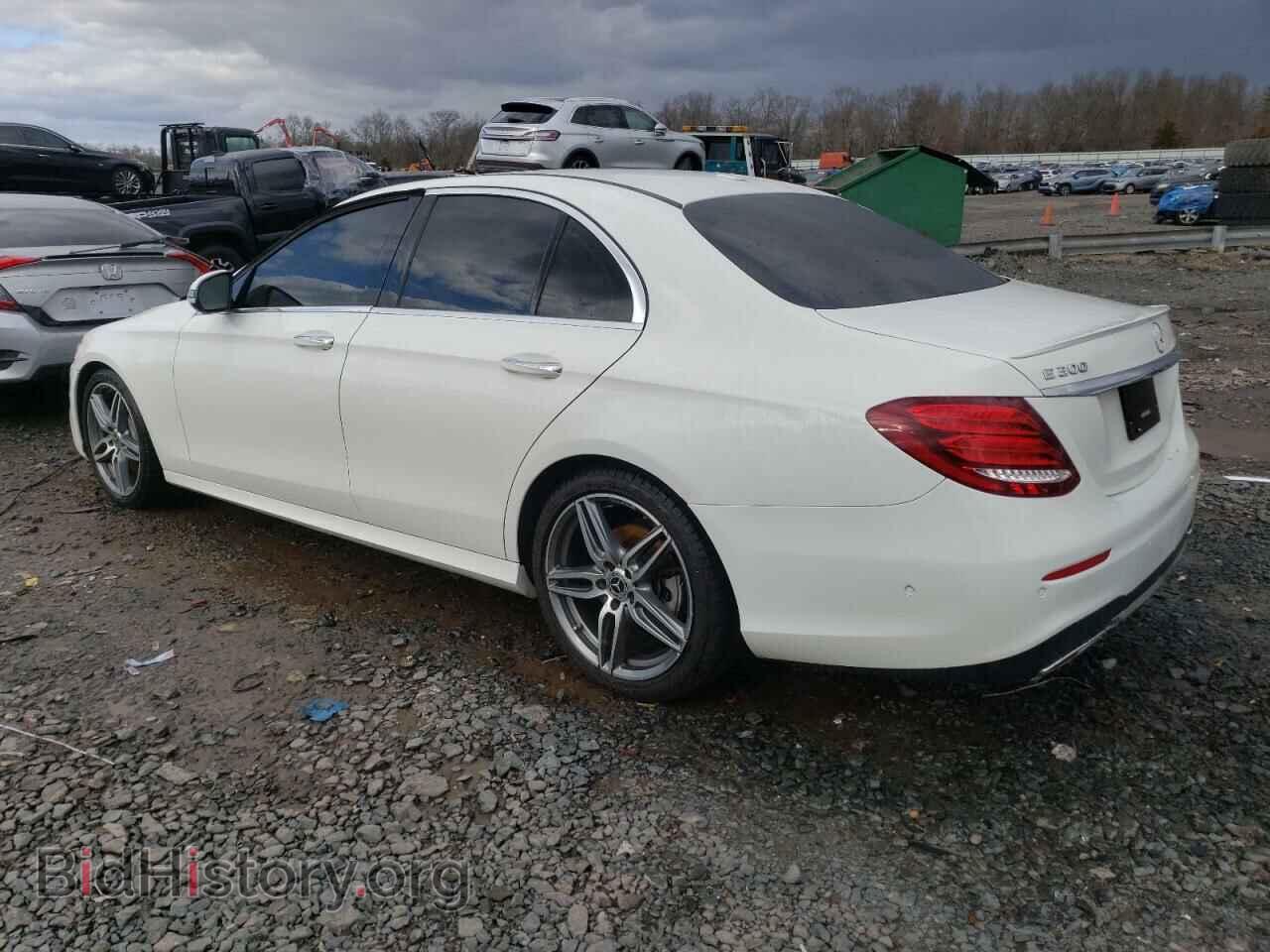 2019 MERCEDES-BENZ E-CLASS - VIN: WDDZF4JB5KA630032 - Фото 2
