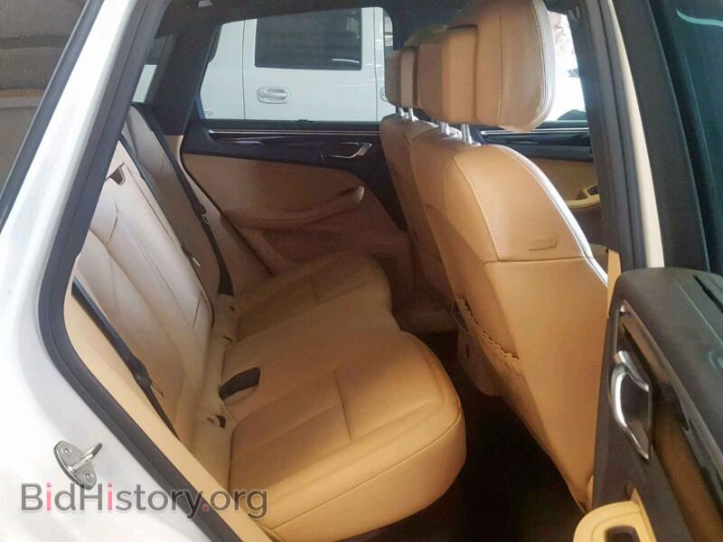 2018 Porsche MACAN (VIN WP1AA2A51JLB06303) — photo 6 of 10