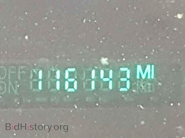 2004 CADILLAC DEVILLE - VIN: 1G6KE57Y74U189010 - Photo 8