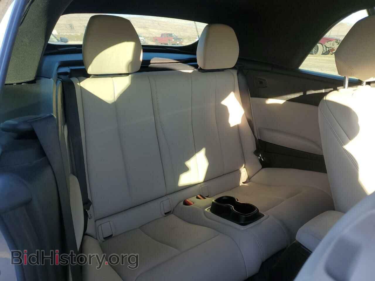 2016 BMW M2 - VIN: WBA1M1C5XGV394171 - Фото 10