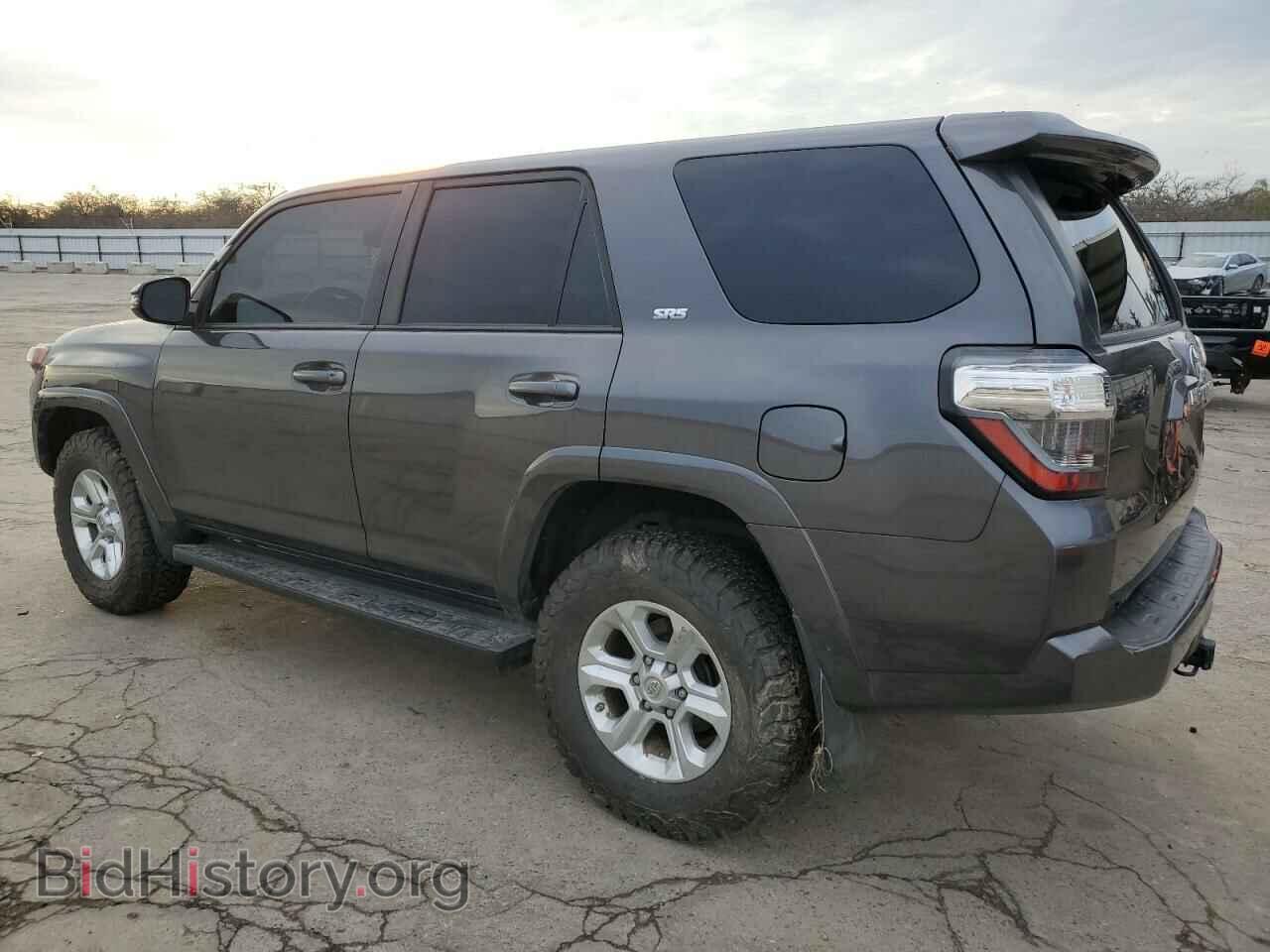 2019 TOYOTA 4RUNNER - VIN: JTEBU5JR2K5634354 - Фото 2