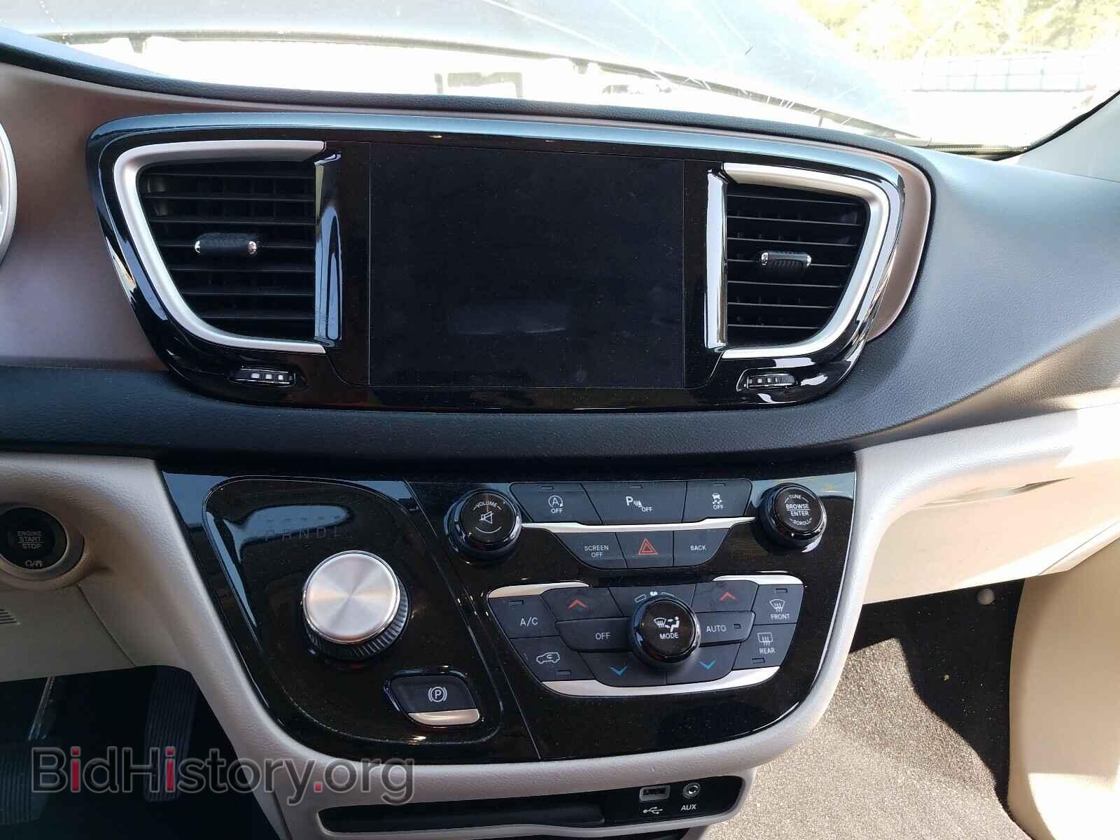 2017 CHRYSLER PACIFICA - VIN: 2C4RC1BGXHR821316 - Фото 9