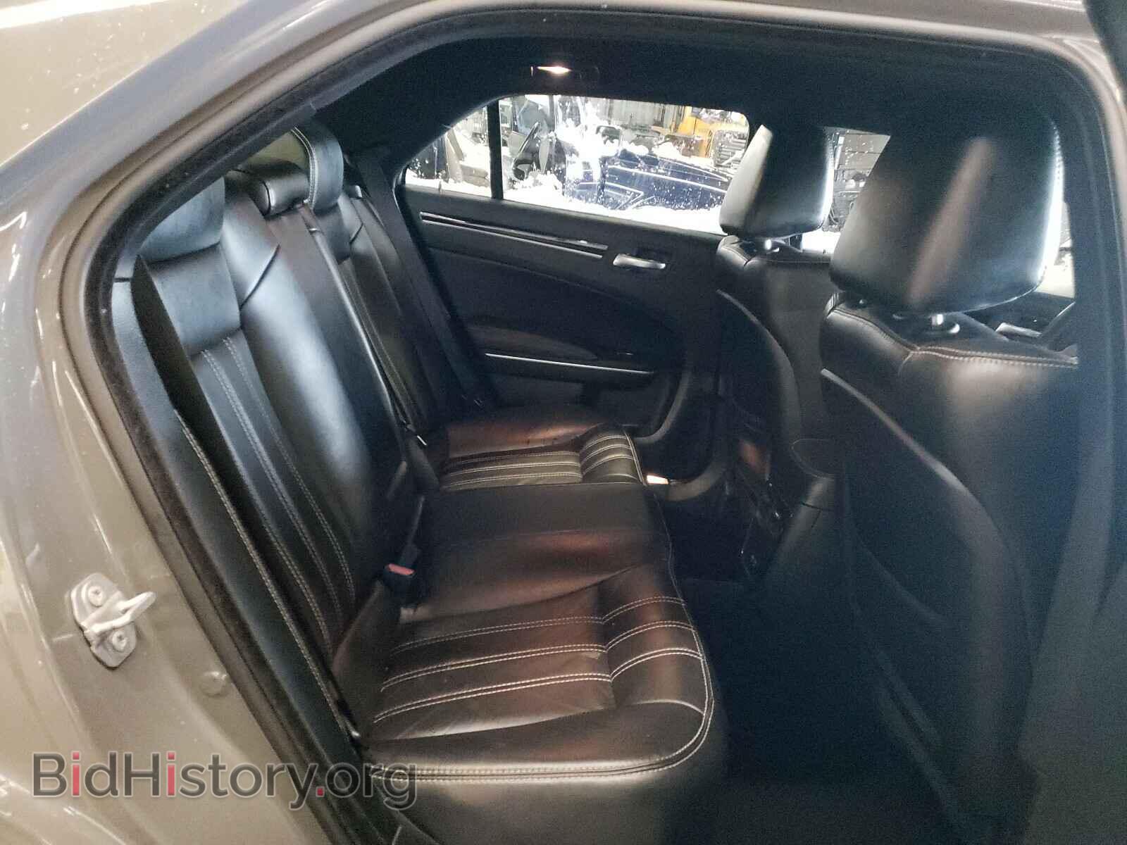 2019 CHRYSLER 300 - VIN: 2C3CCABG8KH609456 - Фото 6