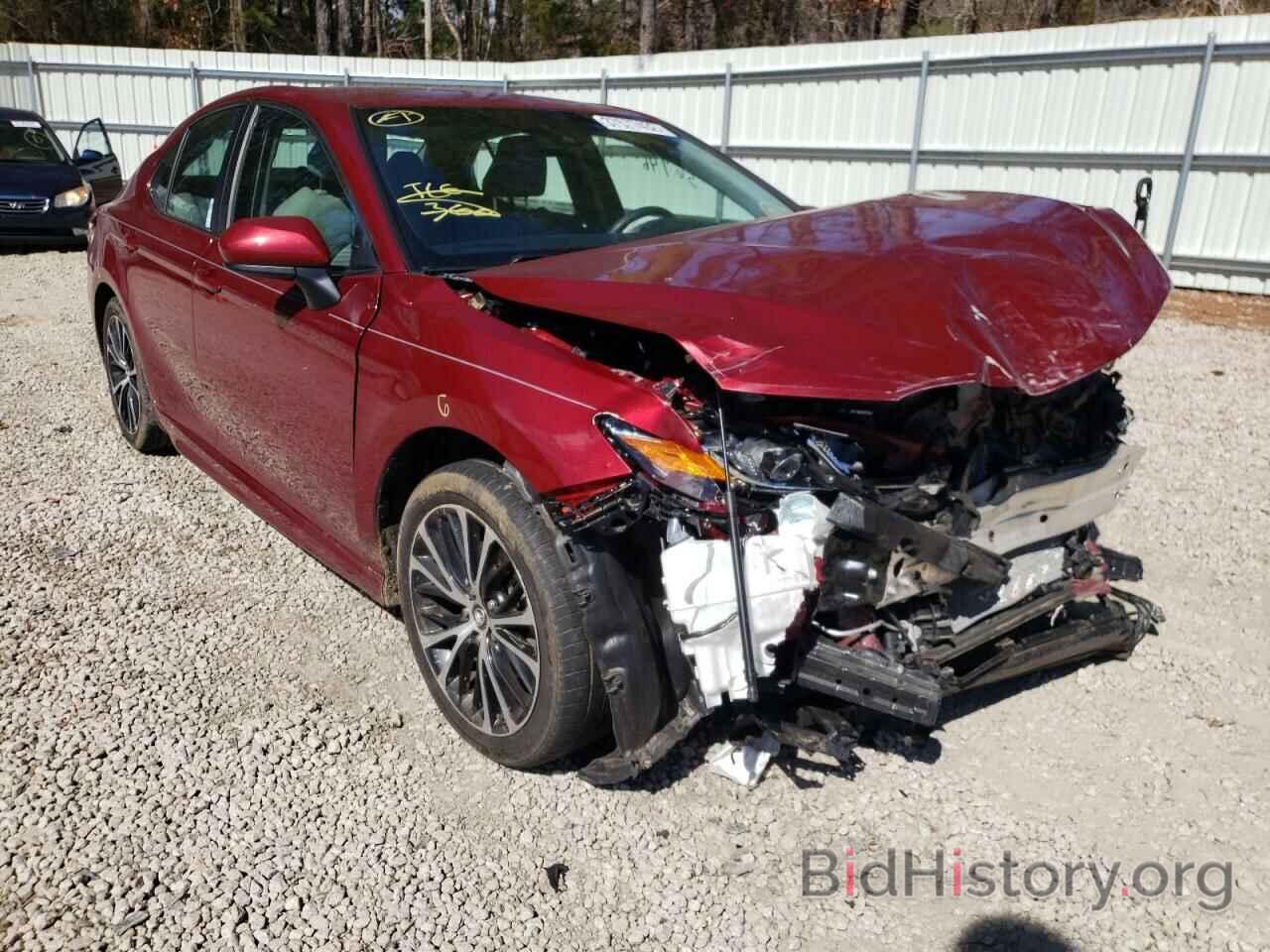 Photo 4T1B11HK0JU592166 - TOYOTA CAMRY 2018