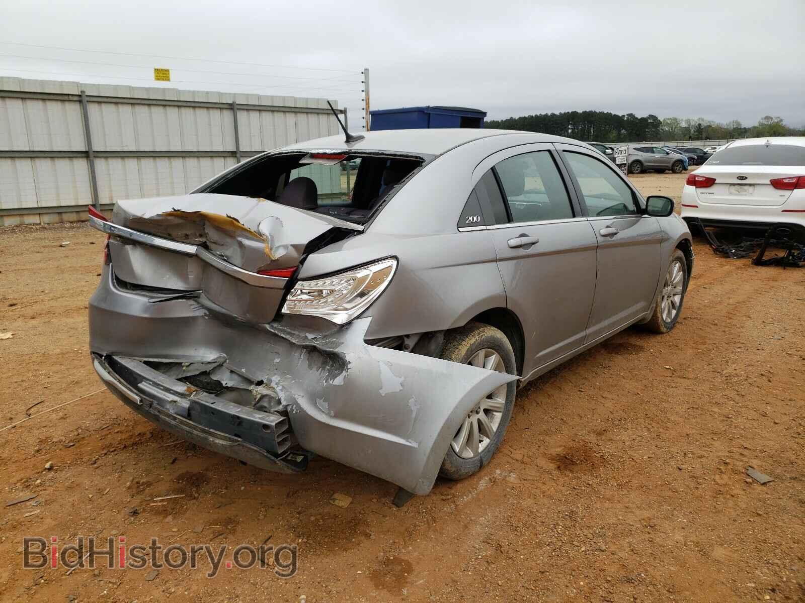 2013 CHRYSLER 200 - VIN: 1C3CCBBB1DN764984 - Фото 4