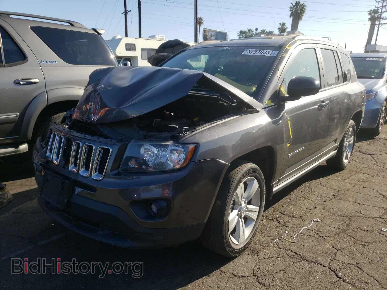 2017 JEEP COMPASS - VIN: 1C4NJDBB1HD142466 - Photo 2