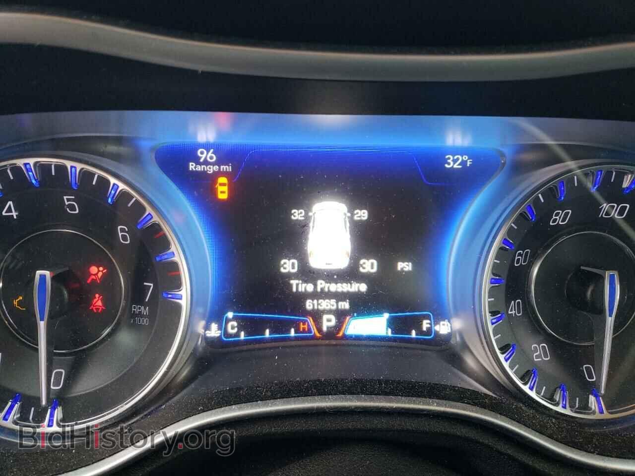 2015 CHRYSLER 300 - VIN: 2C3CCARG2FH810894 - Фото 9