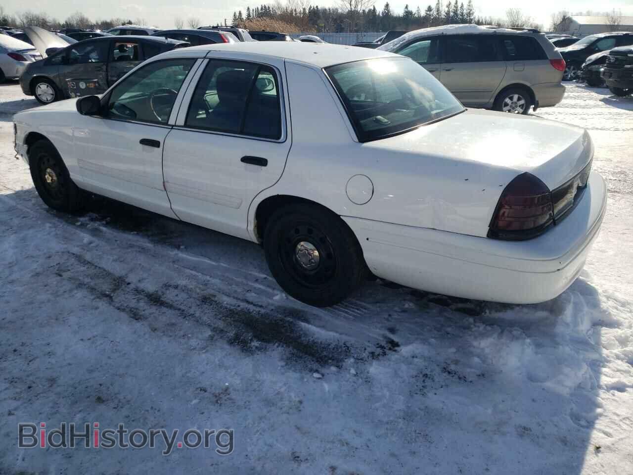 2011 FORD CROWN VIC - VIN: 2FABP7BV6BX178253 - Фото 2