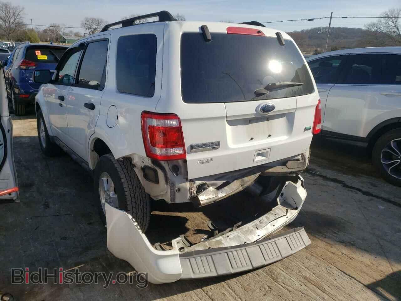 2011 FORD ESCAPE - VIN: 1FMCU0DG4BKC12265 - Фото 3