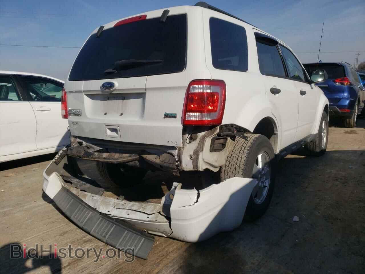 2011 FORD ESCAPE - VIN: 1FMCU0DG4BKC12265 - Фото 4