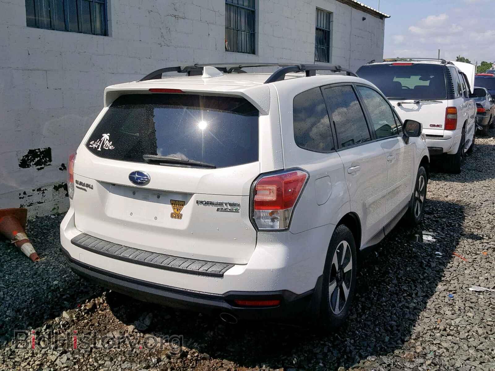 2017 SUBARU FORESTER - VIN: JF2SJAGC4HH475273 - Фото 4