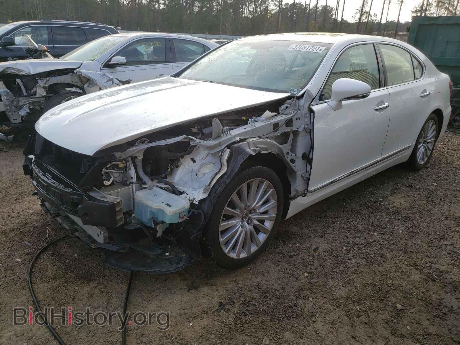 2013 LEXUS LS460 - VIN: JTHBL5EF8D5119061 - Photo 2