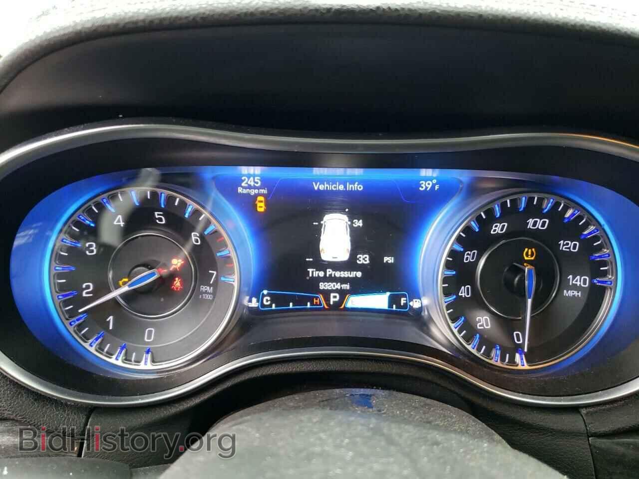 2016 CHRYSLER 300 - VIN: 2C3CCARG7GH209207 - Photo 9