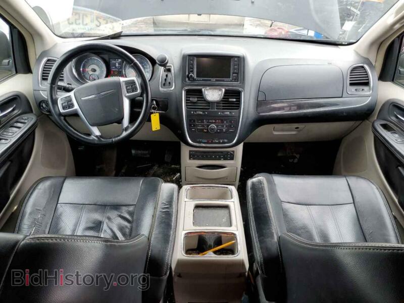 2011 Chrysler MINIVAN (VIN 2A4RR8DG8BR614932) — фото 8 из 13