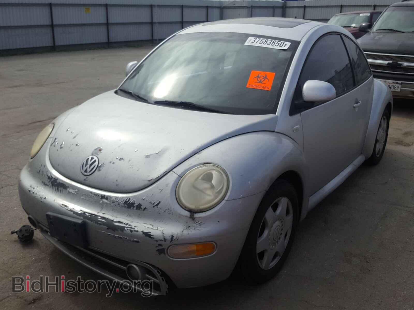 2000 VOLKSWAGEN BEETLE - VIN: 3VWCF21C5YM409360 - Фото 2
