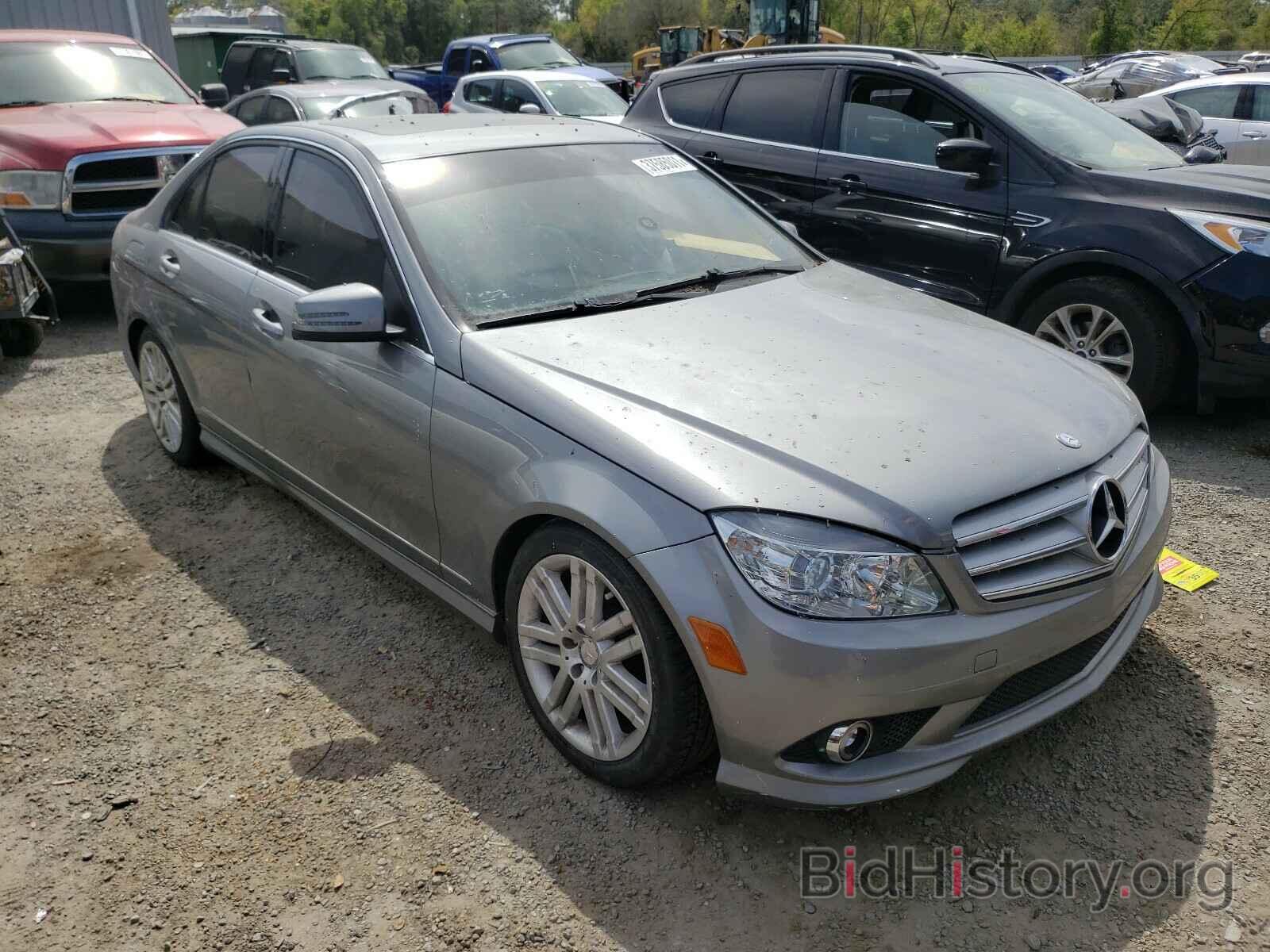 Photo WDDGF5EB0AR128570 - MERCEDES-BENZ C CLASS 2010