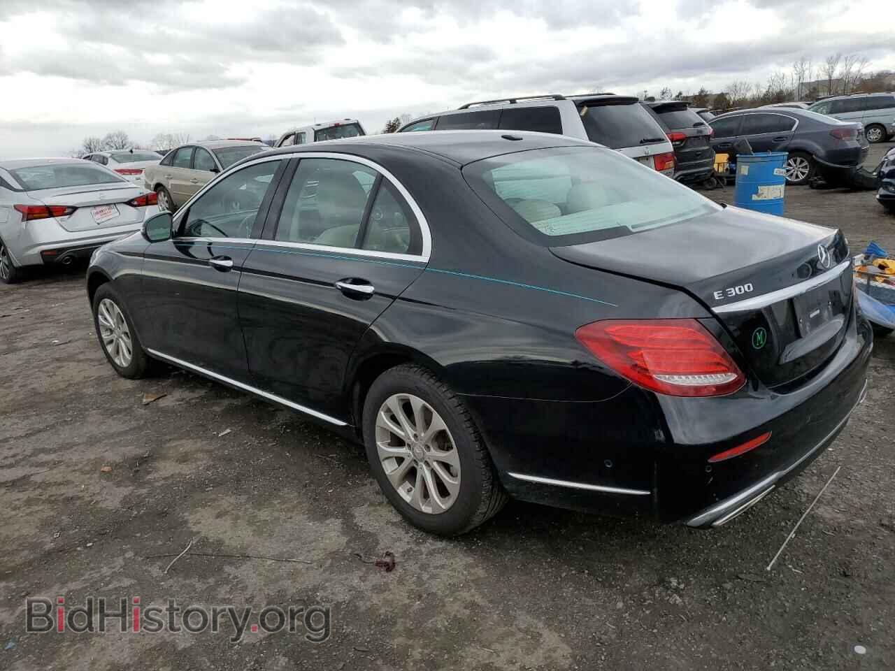 2017 MERCEDES-BENZ E-CLASS - VIN: WDDZF4KB6HA118982 - Фото 2