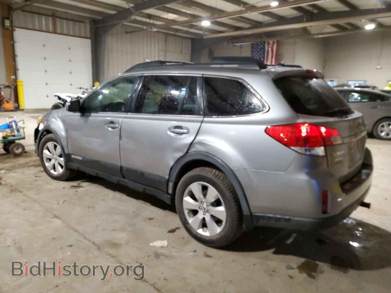 2011 SUBARU OUTBACK - VIN: 4S4BRBLC4B3424617 - Photo 2