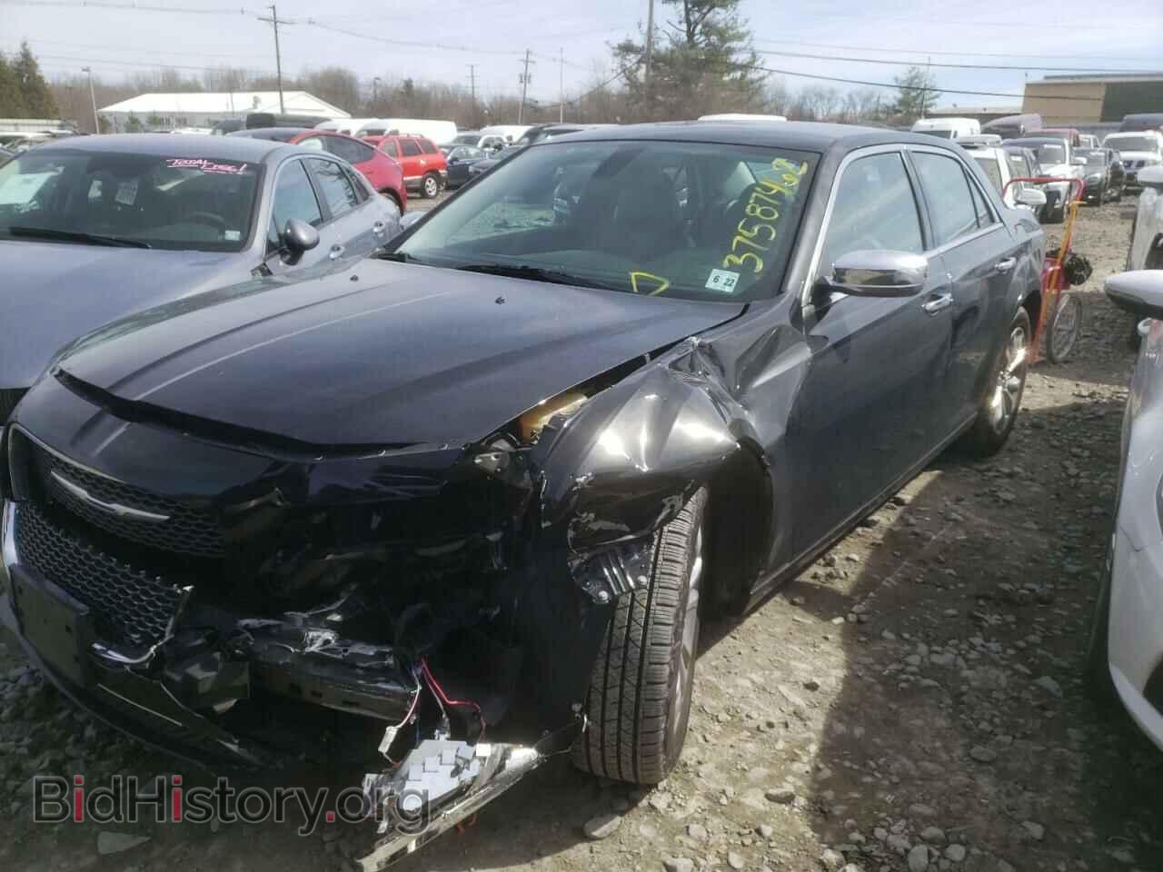 2018 CHRYSLER 300 - VIN: 2C3CCAKG8JH149150 - Фото 2