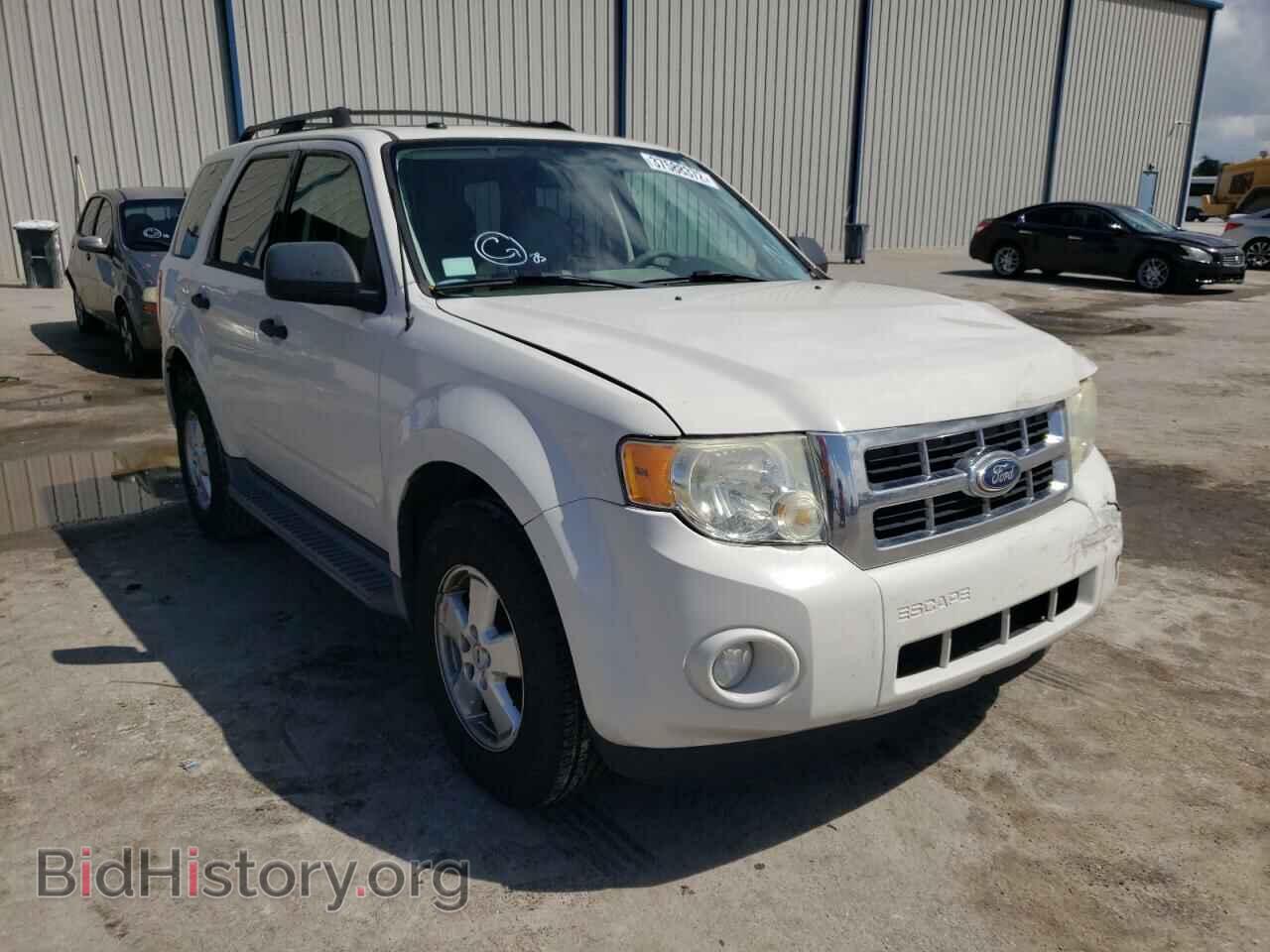 Photo 1FMCU0D70AKB00996 - FORD ESCAPE 2010