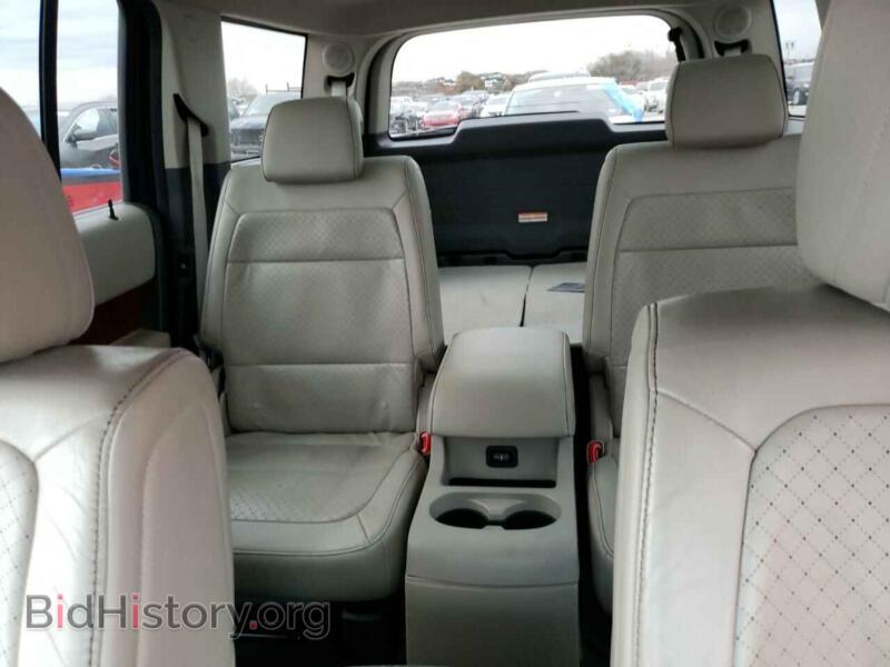 2011 Ford FLEX (VIN 2FMGK5DC8BBD10694) — фото 10 из 13