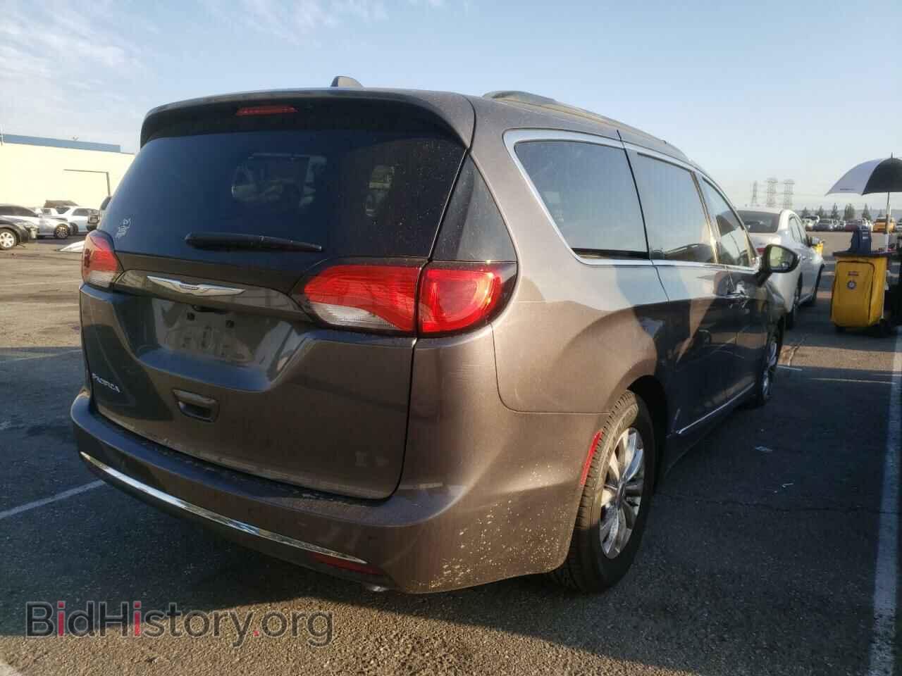 2017 CHRYSLER PACIFICA - VIN: 2C4RC1BG4HR543352 - Photo 4