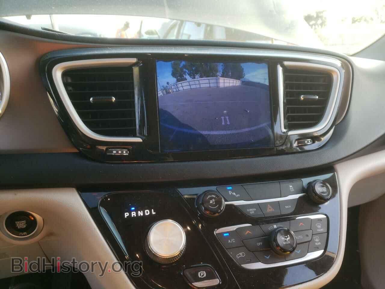 2017 CHRYSLER PACIFICA - VIN: 2C4RC1BG4HR543352 - Photo 9