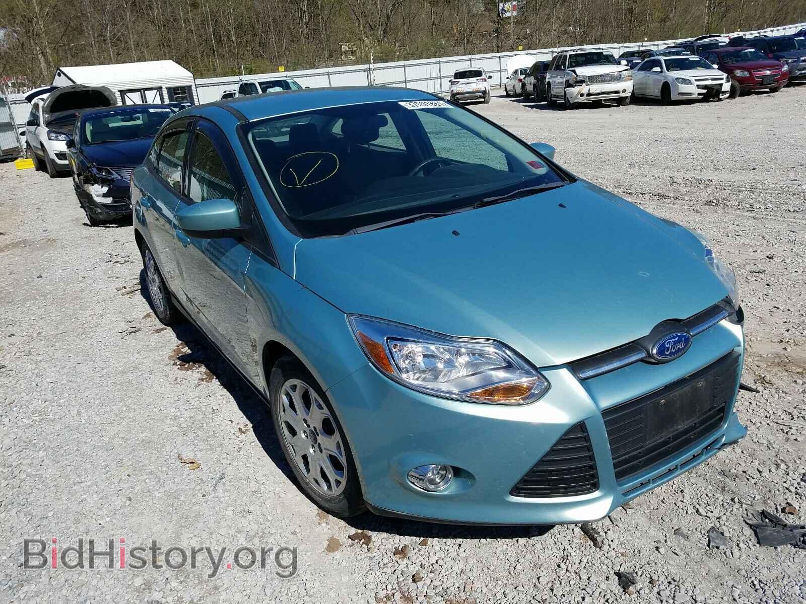 Photo 1FAHP3F28CL220889 - FORD FOCUS 2012