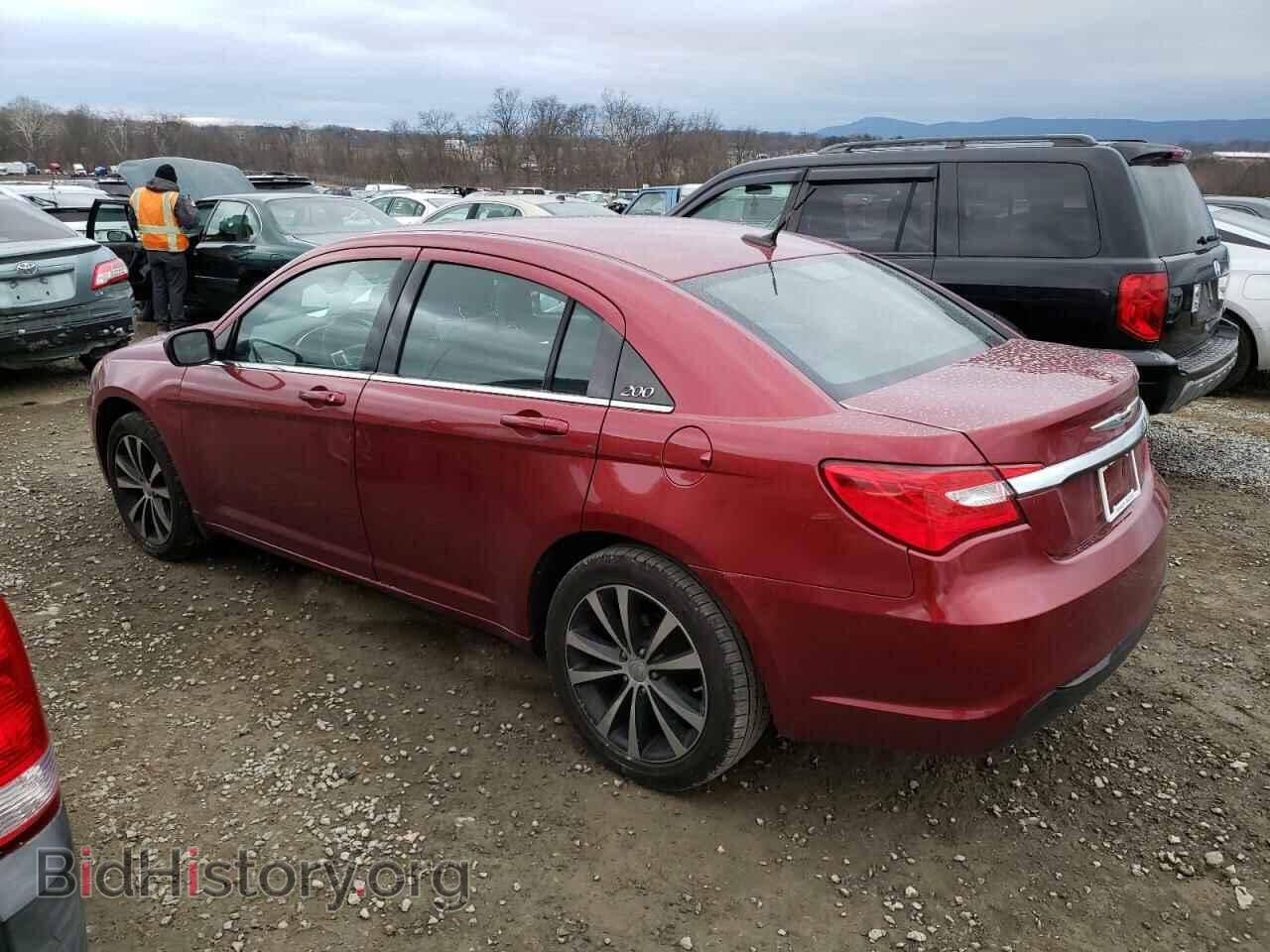 2013 CHRYSLER 200 - VIN: 1C3CCBBB4DN612309 - Фото 2