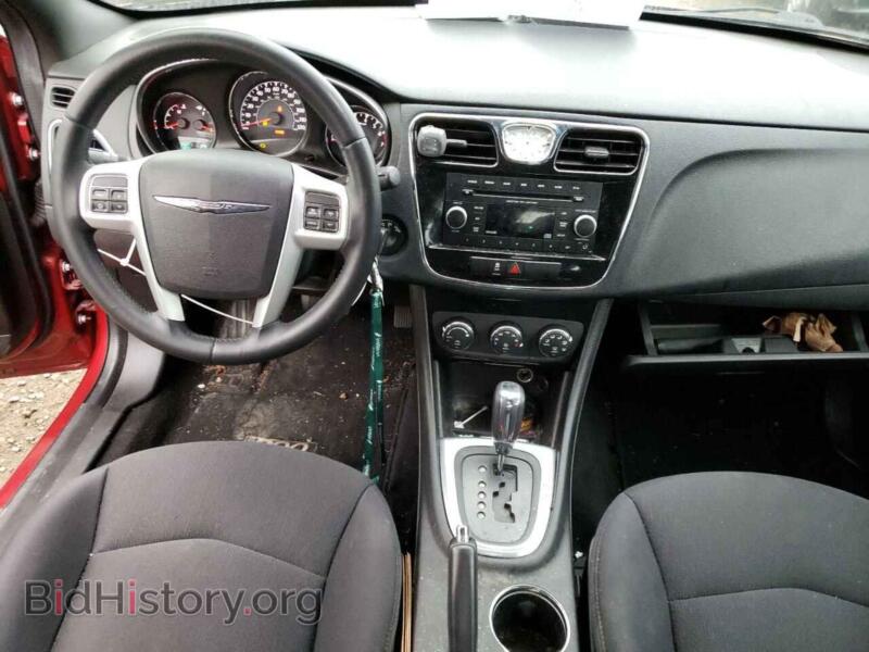 2013 Chrysler 200 (VIN 1C3CCBBB4DN612309) — фото 8 из 12
