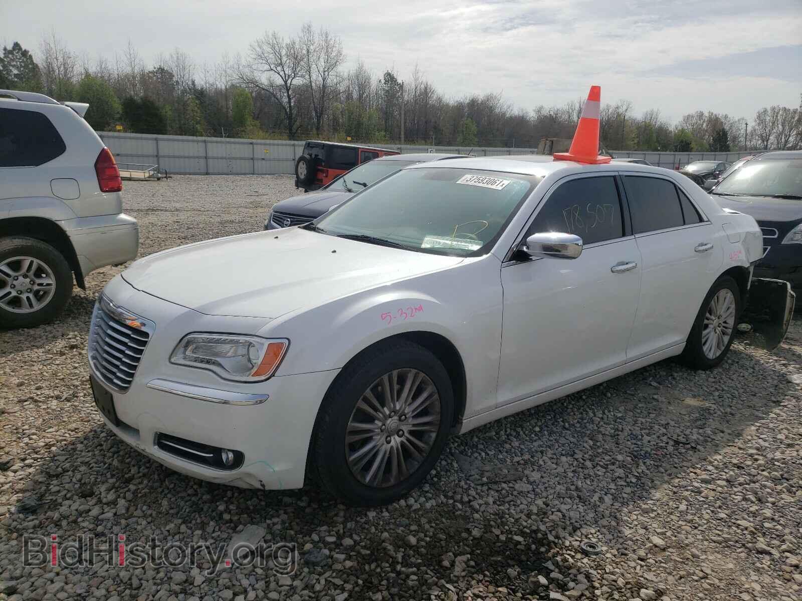 2012 CHRYSLER 300 - VIN: 2C3CCAHG9CH184189 - Фото 2